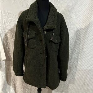 Koolaburra by Ugg Dark Green Sherpa Shacket